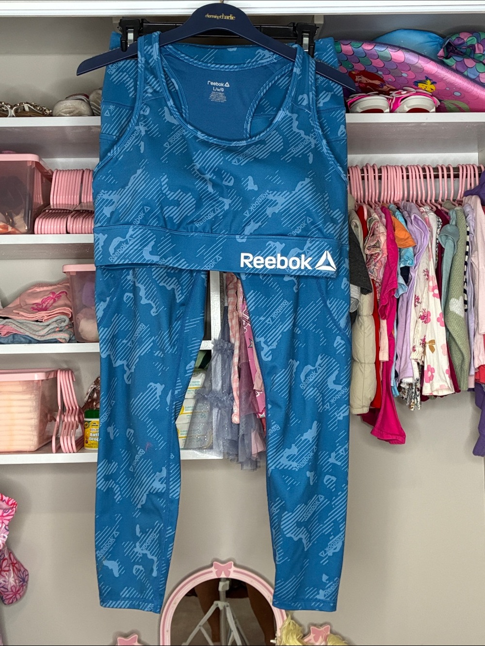 Reebok Teal Patterned Sports Bra and Leggings Set